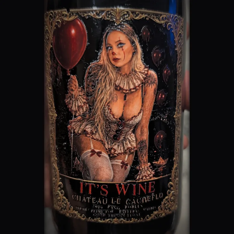 Close-up of the custom front label on the bottle