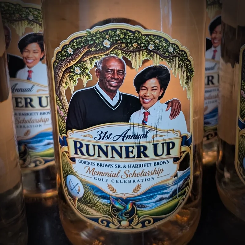 Close-up of a Runner Up front label on the bottle